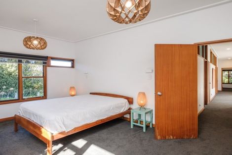 Photo of property in 43 Moana Road, Okitu, Gisborne, 4010