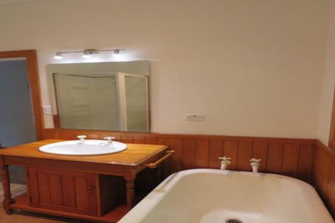 Photo of property in 109 Fulford Street, New Plymouth, 4310