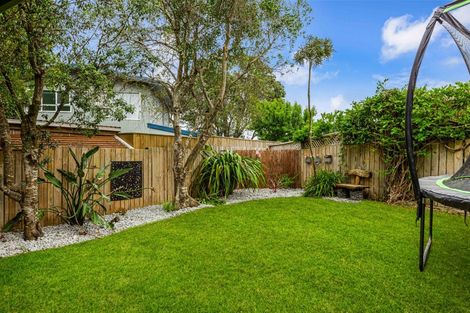 Photo of property in 1/41 Colwill Road, Massey, Auckland, 0614