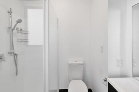 Photo of property in 2/20 Trent Street, Island Bay, Wellington, 6023