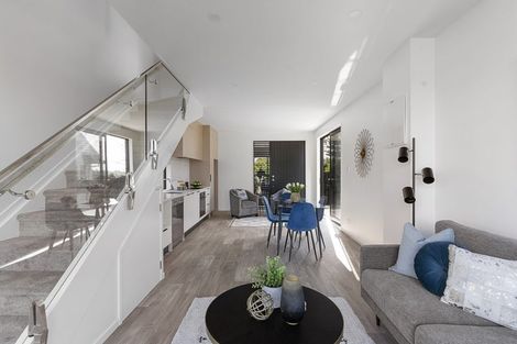 Photo of property in 14c Andrew Road, Howick, Auckland, 2010