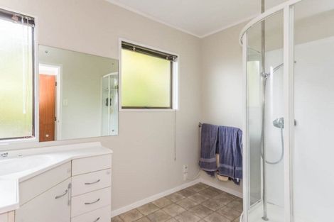 Photo of property in 11 Wirihana Road, Titirangi, Auckland, 0604