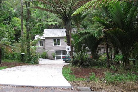 Photo of property in 20 Valley Road, Titirangi, Auckland, 0604