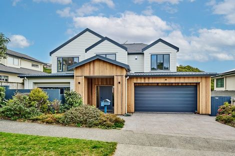 Photo of property in 32 Amesbury Drive, Churton Park, Wellington, 6037