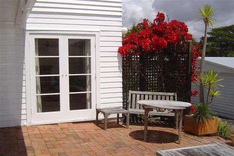 Photo of property in 5 Acacia Road, Torbay, Auckland, 0632