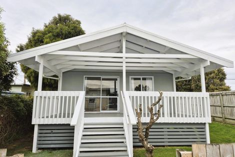 Photo of property in 322 One Tree Point Road, One Tree Point, 0118
