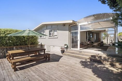 Photo of property in 24 Sycamore Drive, Sunnynook, Auckland, 0620
