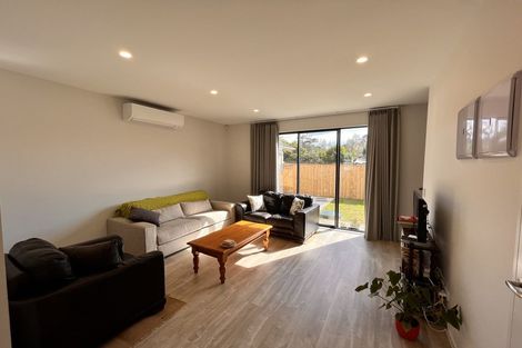 Photo of property in 12 Albert Pryor Avenue, Henderson, Auckland, 0612