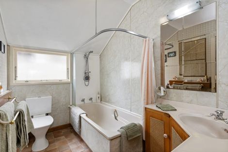 Photo of property in 20 Wai-iti Crescent, Woburn, Lower Hutt, 5010