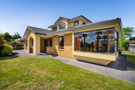 Photo of property in 102 Branch Road, Highlands Park, New Plymouth, 4312