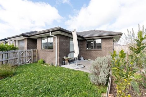 Photo of property in 17 Manawaroa Close, Grandview Heights, Hamilton, 3200