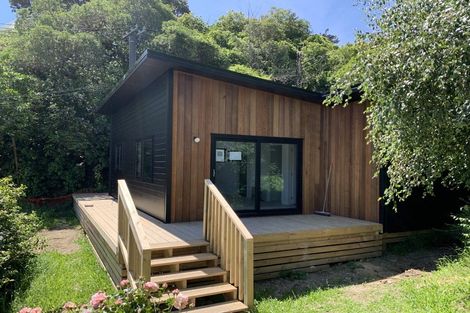 Photo of property in 6a Rangiora Avenue, Kaiwharawhara, Wellington, 6035