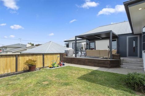 Photo of property in 16 Smiths Road, Matua, Tauranga, 3110