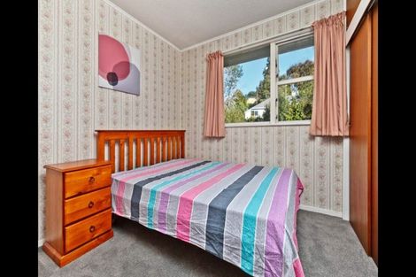 Photo of property in 1/28 Sequoia Place, Sunnynook, Auckland, 0620