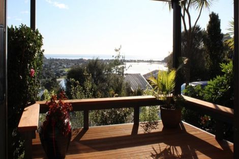 Photo of property in 3 Pine Grove, Tairua, 3508