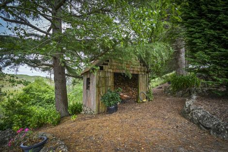 Photo of property in 1544 Kahuranaki Road, Kahuranaki, Havelock North, 4295