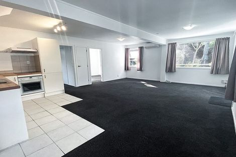 Photo of property in 2/82 Forrest Hill Road, Forrest Hill, Auckland, 0620