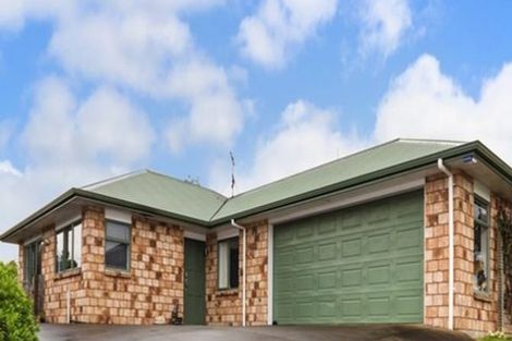 Photo of property in 10 Trillick Place, Tuakau, 2121