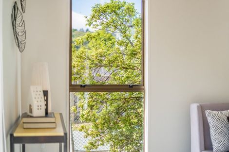 Photo of property in 4 Igloo Place, Red Hill, Papakura, 2110