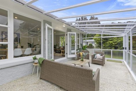 Photo of property in 27 Lees Grove, Wainuiomata, Lower Hutt, 5014