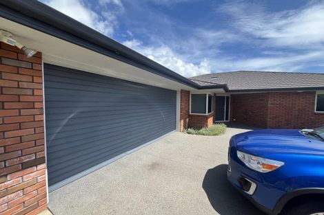 Photo of property in 2 Manukaka Heights, Hurdon, New Plymouth, 4310