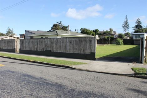 Photo of property in 79 Moana Street, Otaki Beach, Otaki, 5512