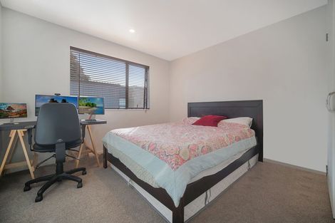 Photo of property in 9/22 Ryburn Road, Mount Wellington, Auckland, 1062