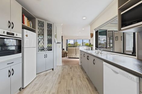 Photo of property in 30 Kiddle Drive, Hilltop, Taupo, 3330