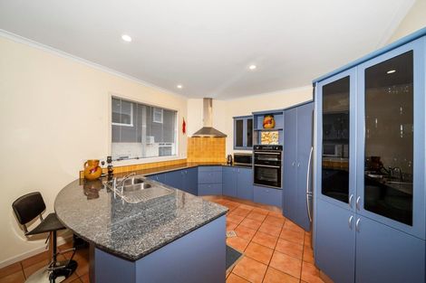Photo of property in 8 Barrett Street, Westown, New Plymouth, 4310
