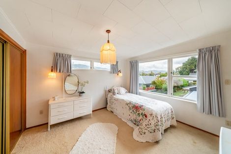 Photo of property in 22 Pempsey Street, Silverstream, Upper Hutt, 5019