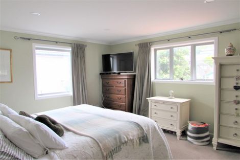 Photo of property in 2/6 The Parade, Island Bay, Wellington, 6023