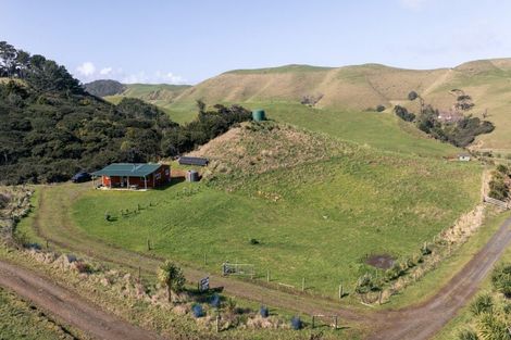 Photo of property in 1809 Whaanga Road, Raglan, 3296