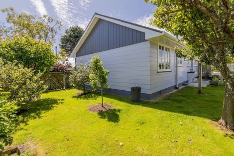 Photo of property in 18 Kirk Street, Otaki, 5512