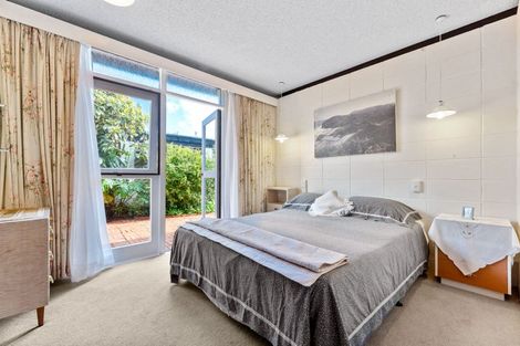 Photo of property in 2/10 Rodney Road, Northcote Point, Auckland, 0627