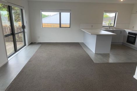 Photo of property in 8a Janese Place, Weymouth, Auckland, 2103