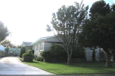 Photo of property in 52 Wai-iti Crescent, Woburn, Lower Hutt, 5010