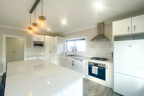 Photo of property in 11 Orlando Street, Stratford, 4332