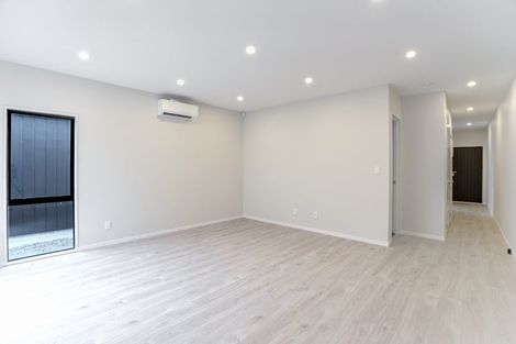 Photo of property in 15 Horokaka Street, Massey, Auckland, 0614