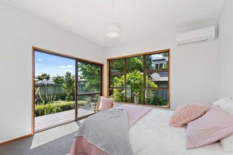 Photo of property in 1/126 Wairakei Road, Bryndwr, Christchurch, 8053