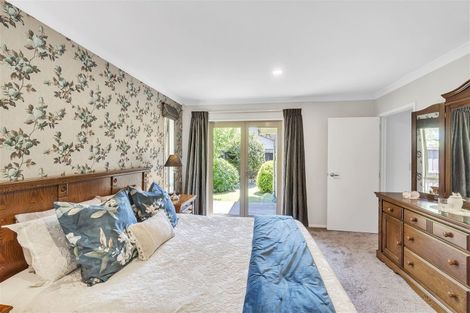 Photo of property in 8 Dunvegan Place, Harewood, Christchurch, 8051