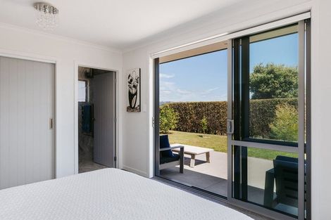 Photo of property in Waterview Estate, 11/4 Greystone Place, Omokoroa, 3114