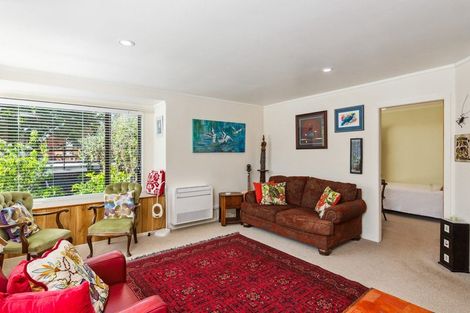 Photo of property in 31 Walton Avenue, Waikanae, 5036