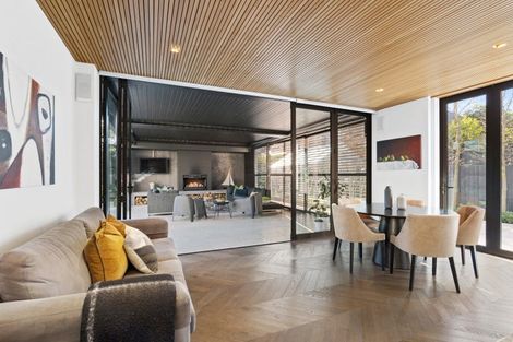 Photo of property in 48 Clissold Street, Merivale, Christchurch, 8014