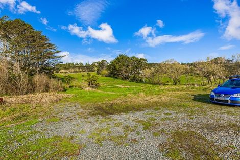 Photo of property in 276 Taiapa Road, Muriwai, 0881