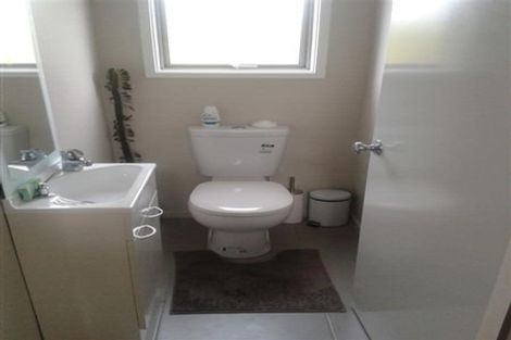 Photo of property in 82a Kirton Drive, Riverstone Terraces, Upper Hutt, 5018