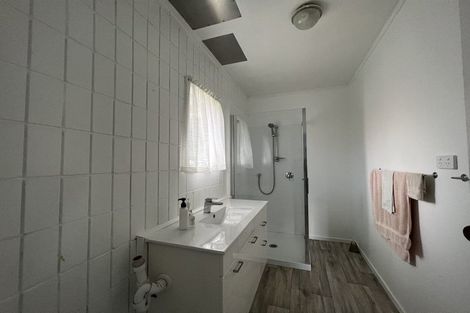 Photo of property in 257 Royal Road, Massey, Auckland, 0614