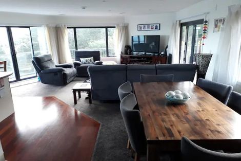 Photo of property in 129 Nicholson Road, Khandallah, Wellington, 6035