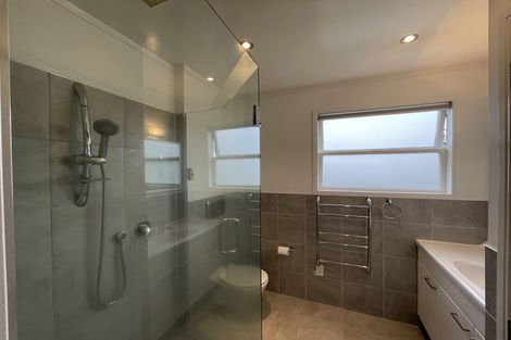 Photo of property in 89 Lynden Avenue, Hillcrest, Auckland, 0627