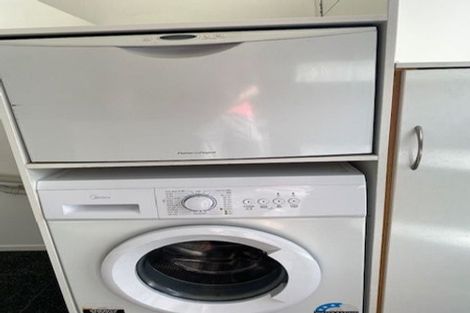 Photo of property in 12/31 Blease Street, New Lynn, Auckland, 0600