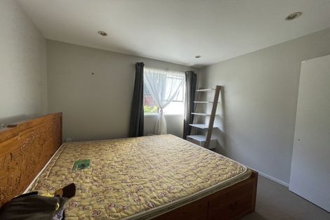 Photo of property in 1/2 Brian Avenue, Forrest Hill, Auckland, 0620